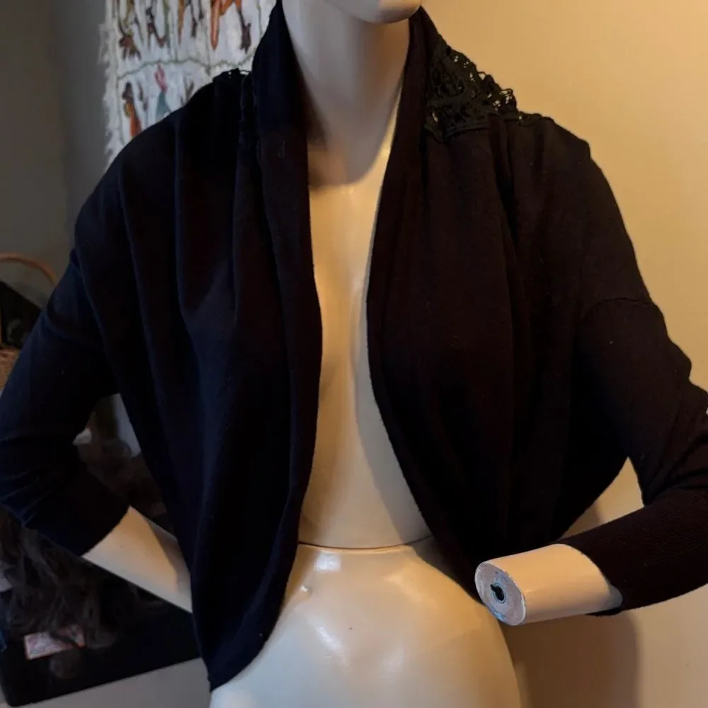 BCBG MaxAZIRA ultra soft shrug lace back detail lightweight black small medium